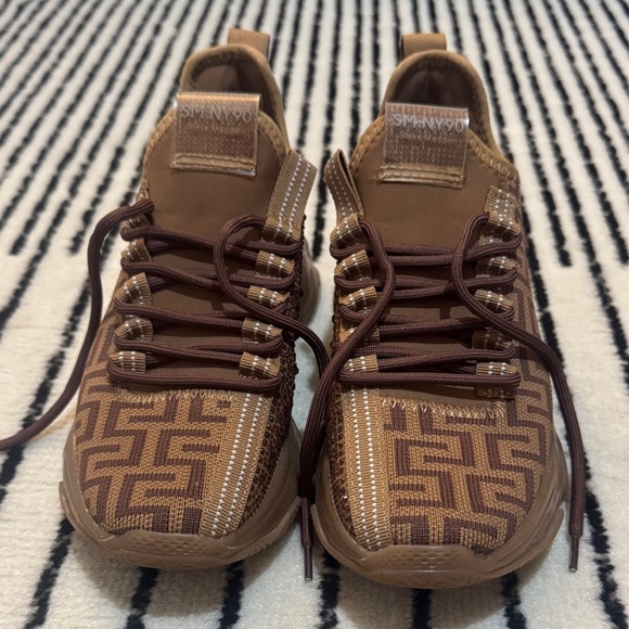 Steve Madden Brown Patterned Sneakers - Picture 2 of 3